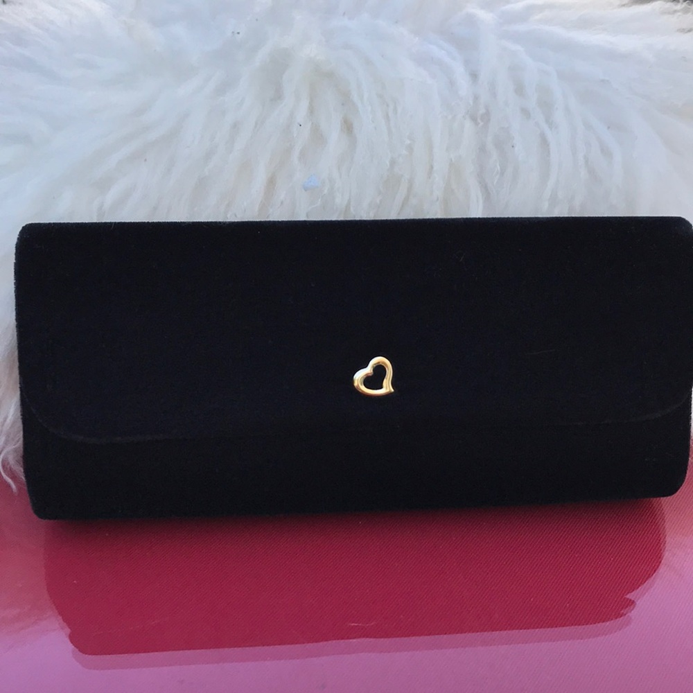COPY - Victoria secret amazing black velvet clutch